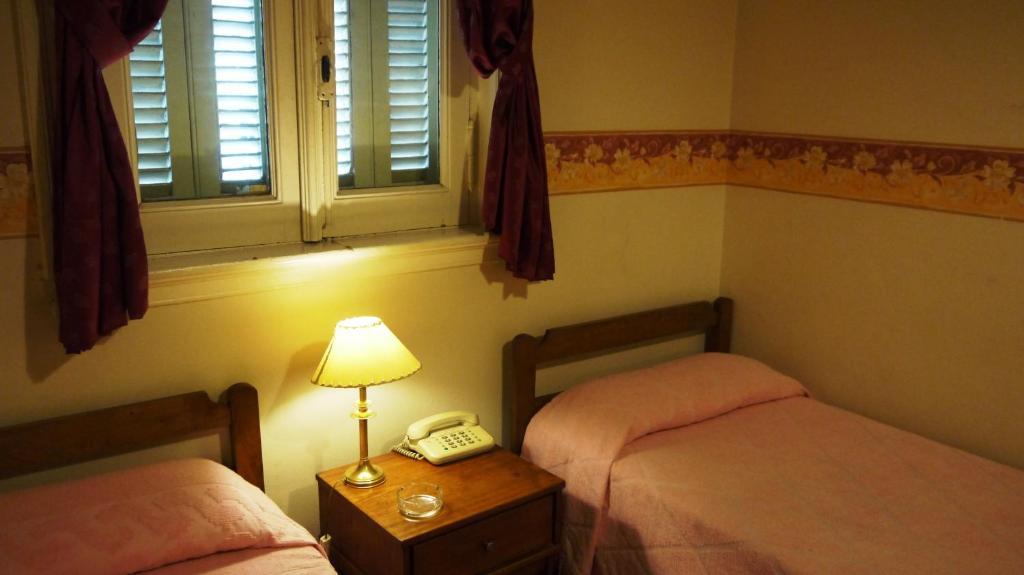 Hotel Gran Sarmiento Буенос Айрес Стая снимка